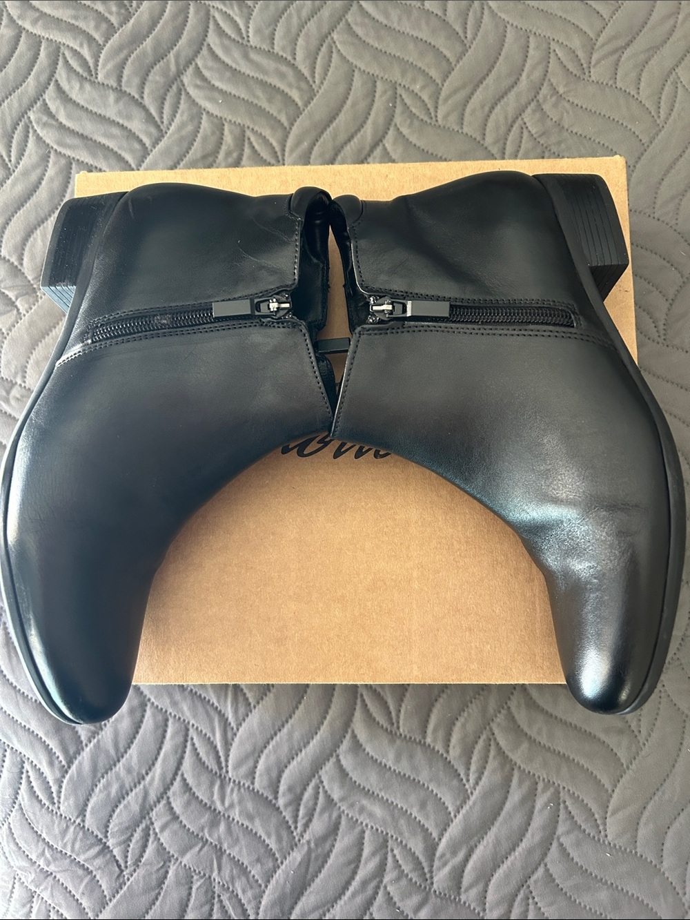 NWT - Trotters Major Black Leather Ankle Boots - Picture 2 of 10